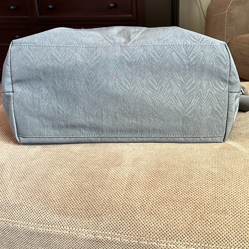 Baggallini Avenue Tote - image 4